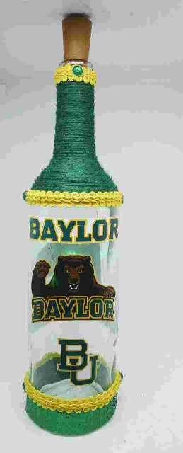 Baylor Nightlight with green lights