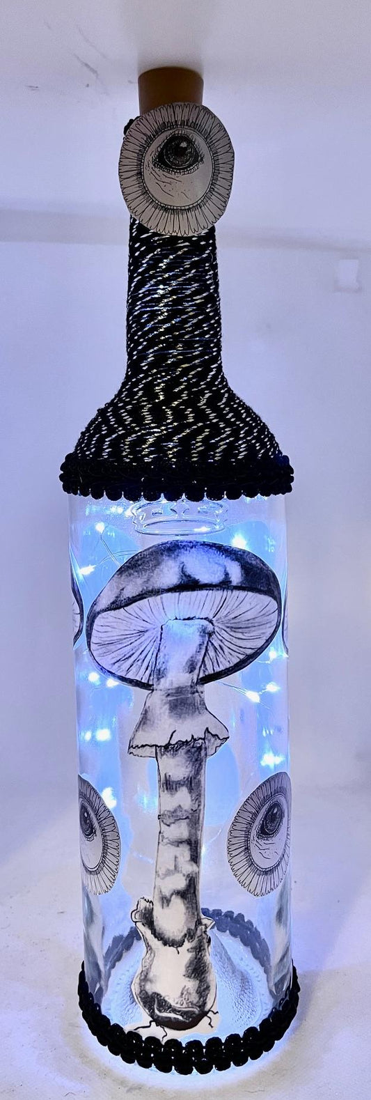 Elora's Mushroom with Flower Eyes Nightlight