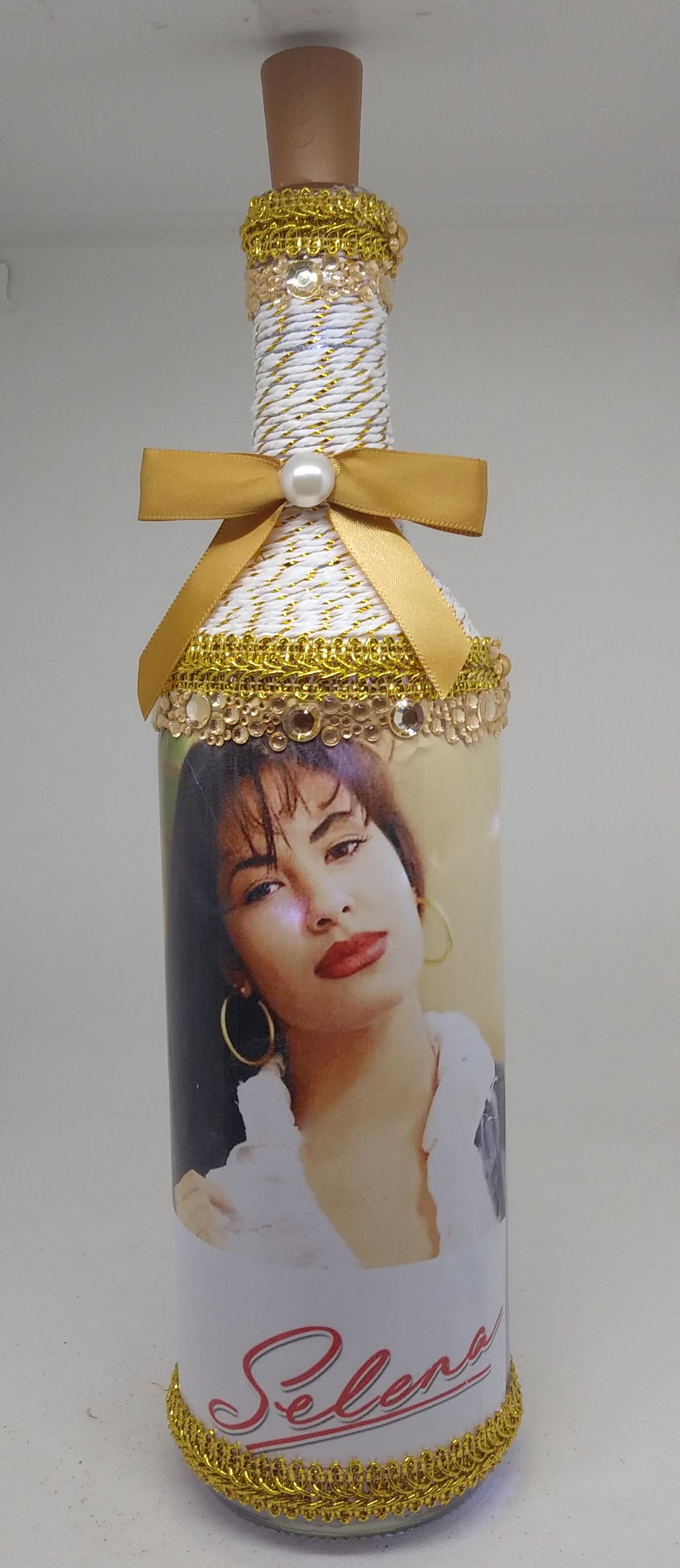 Selena Gold Nightlight